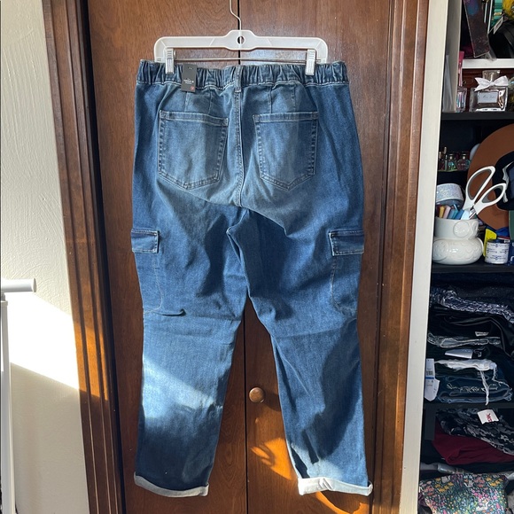 Torrid 1X Reg Blue Boyfriend Jeans with Drawstring NWT - Picture 5 of 5